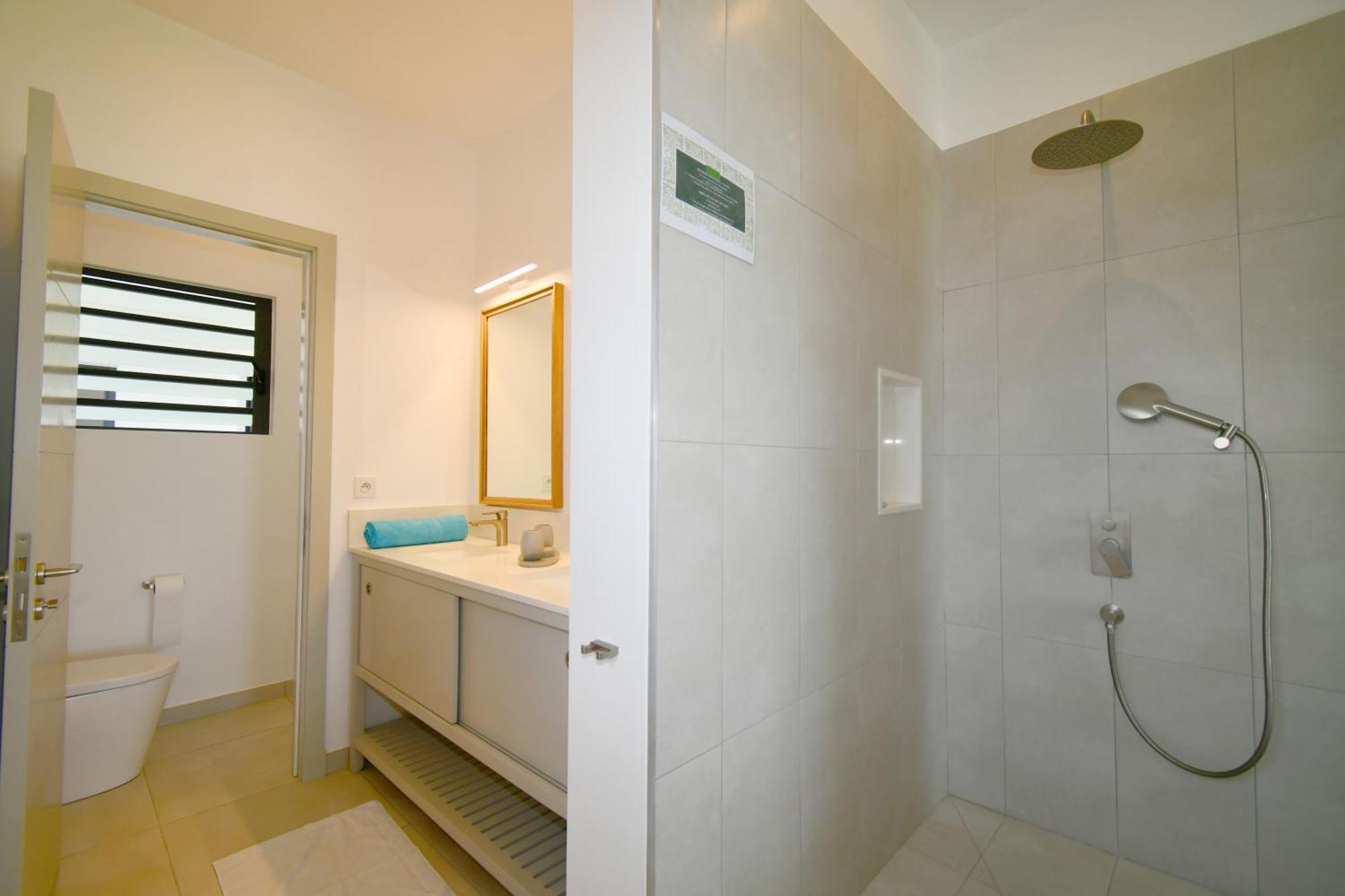 Villa White&blue Beachfront Luxury Poste Lafayette