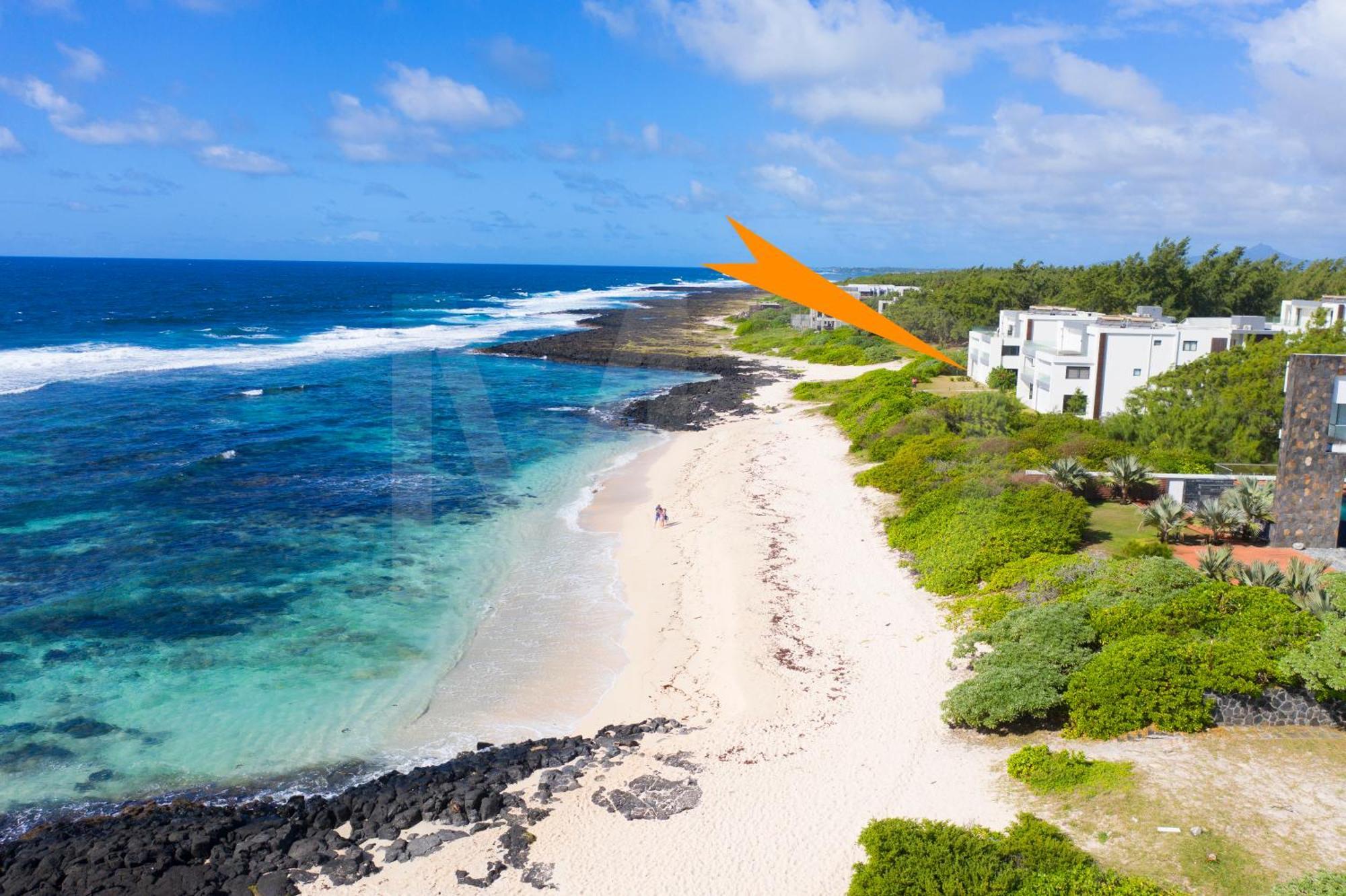 White&blue Beachfront Luxury * Poste Lafayette